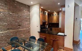 Spacious Downtown Montreal Apartment, 4Br-2Ba,Free Wifi